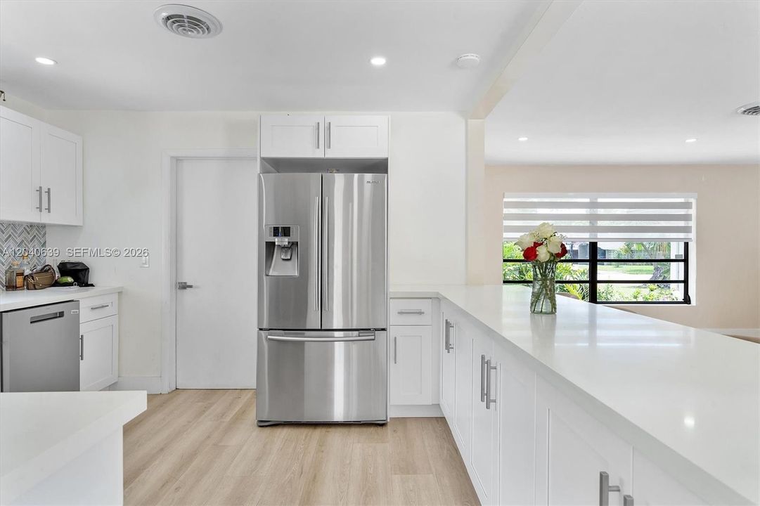 For Sale: $750,000 (4 beds, 3 baths, 2182 Square Feet)