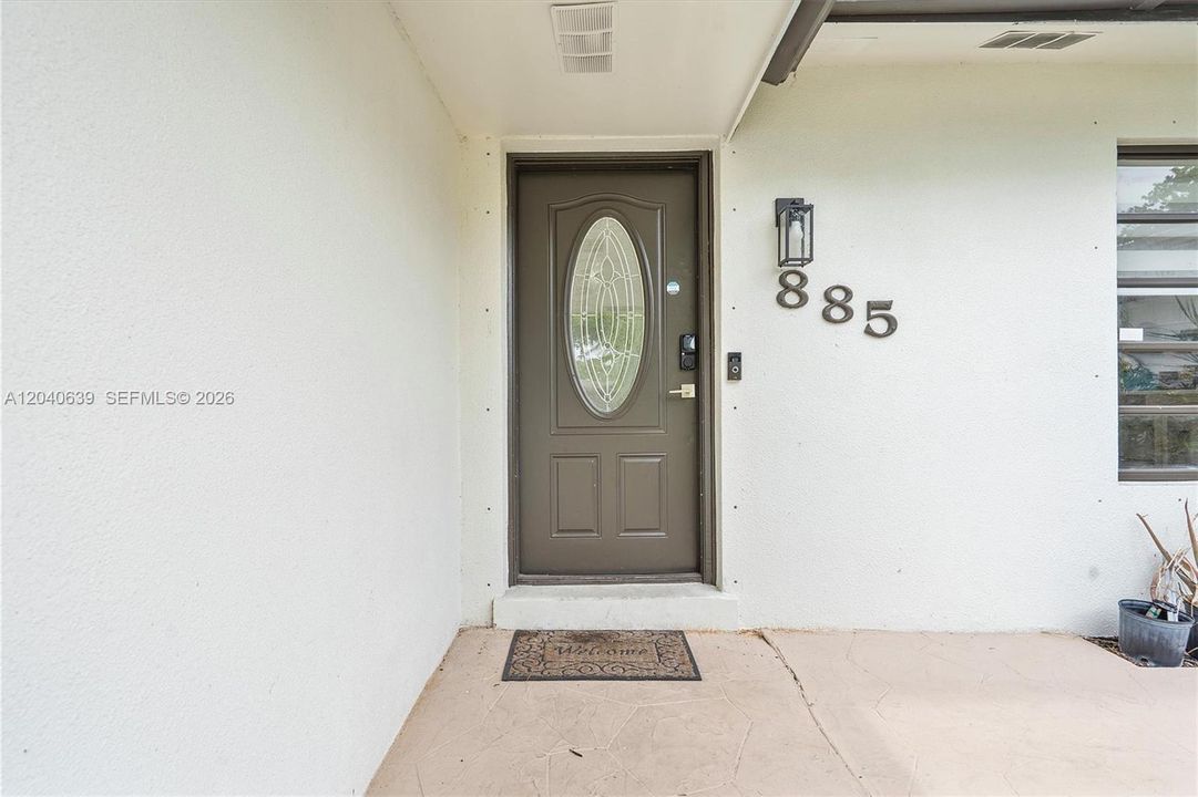 For Sale: $750,000 (4 beds, 3 baths, 2182 Square Feet)