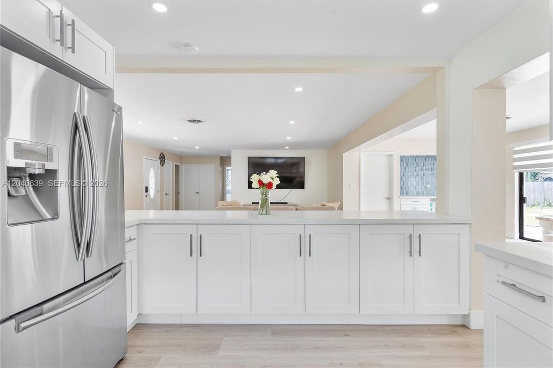 For Sale: $750,000 (4 beds, 3 baths, 2182 Square Feet)