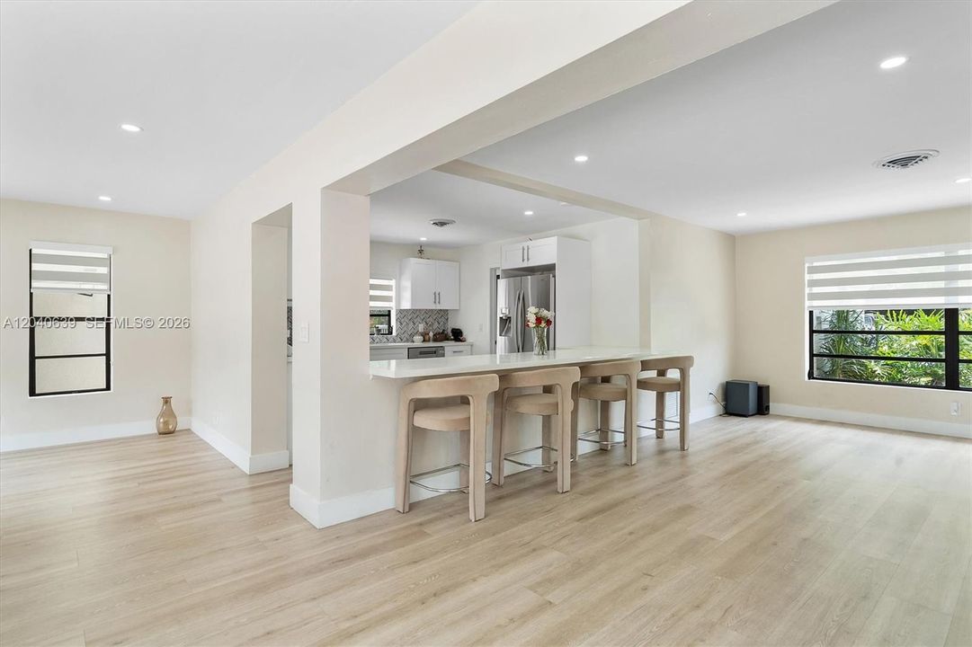 For Sale: $750,000 (4 beds, 3 baths, 2182 Square Feet)