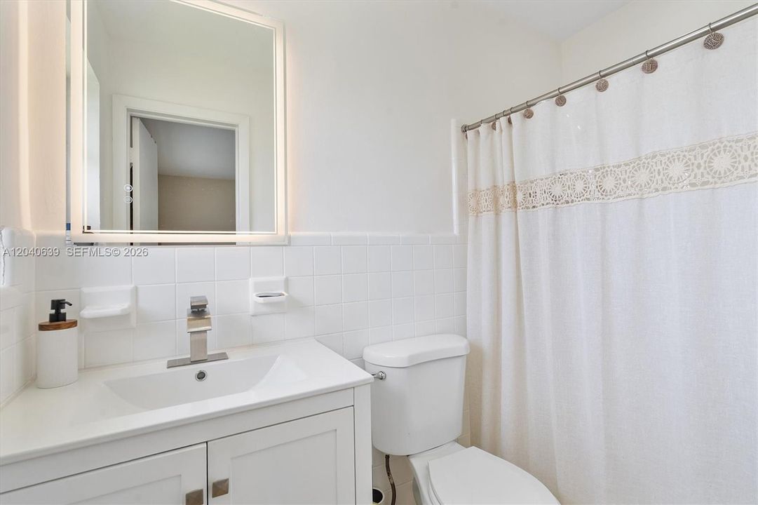 For Sale: $750,000 (4 beds, 3 baths, 2182 Square Feet)