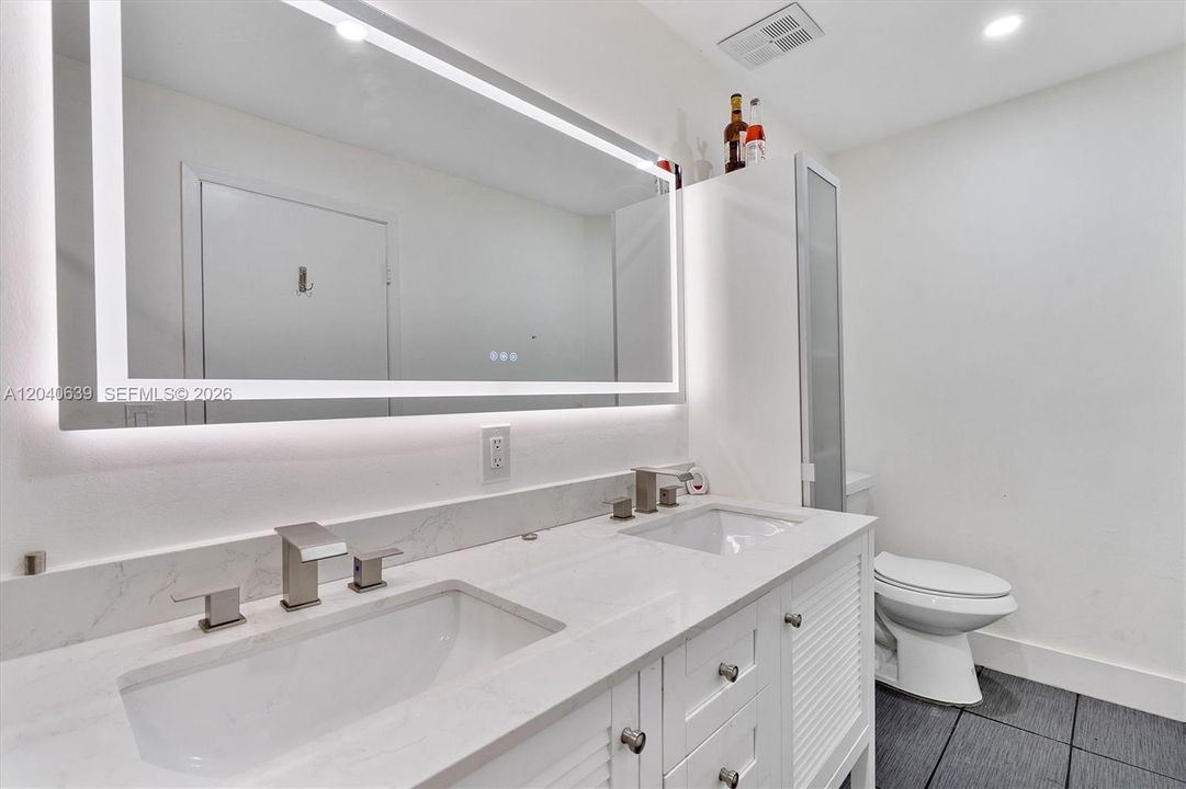 For Sale: $750,000 (4 beds, 3 baths, 2182 Square Feet)