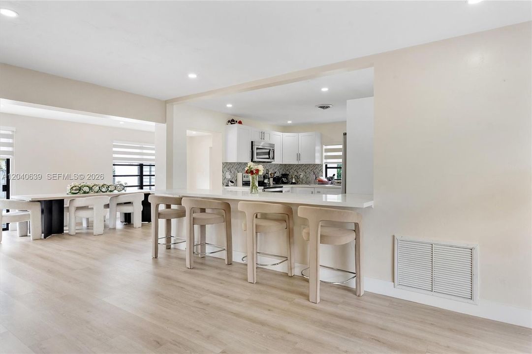For Sale: $750,000 (4 beds, 3 baths, 2182 Square Feet)