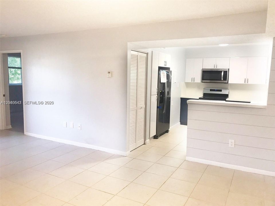 En Renta: $2,550 (3 camas, 2 baños, 1260 Pies cuadrados)