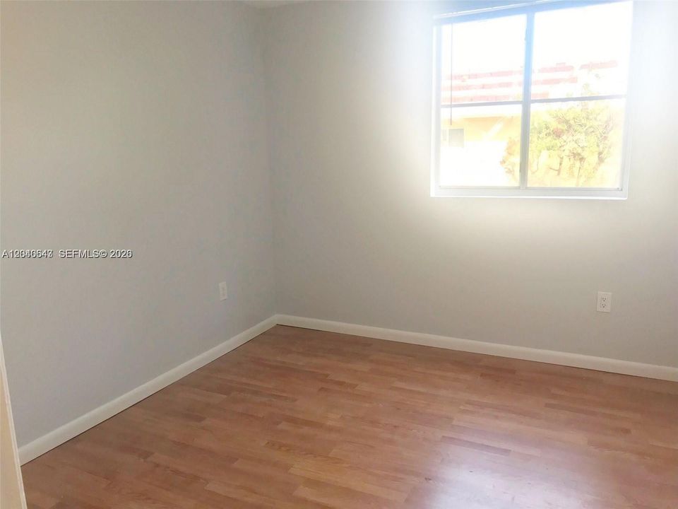 En Renta: $2,550 (3 camas, 2 baños, 1260 Pies cuadrados)