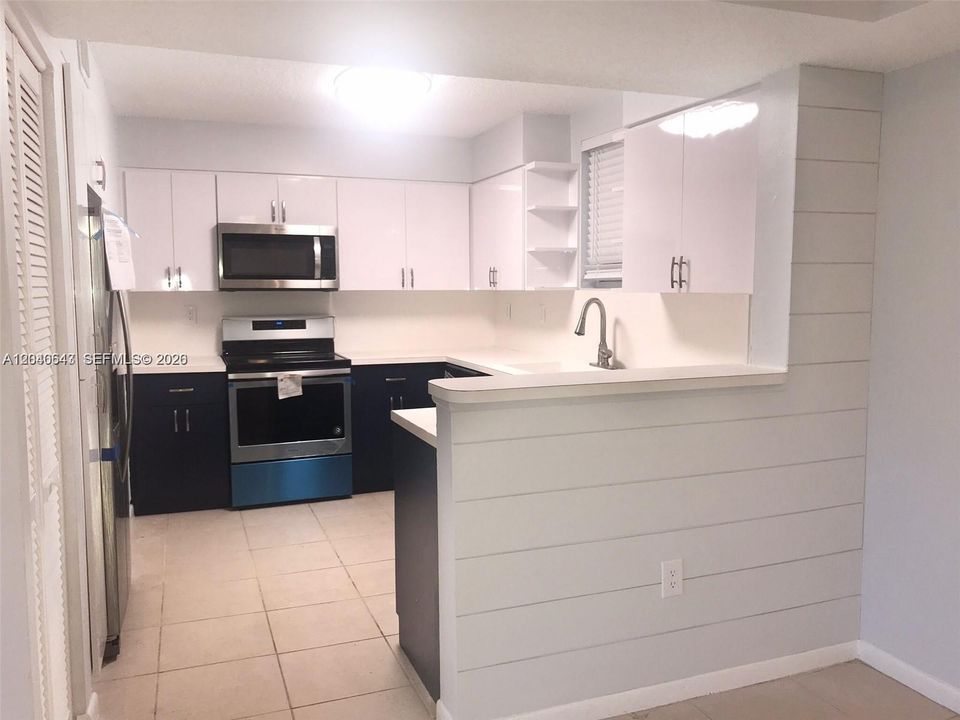 En Renta: $2,550 (3 camas, 2 baños, 1260 Pies cuadrados)