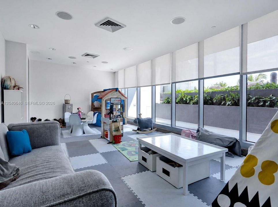 For Rent: $9,000 (2 beds, 3 baths, 1479 Square Feet)