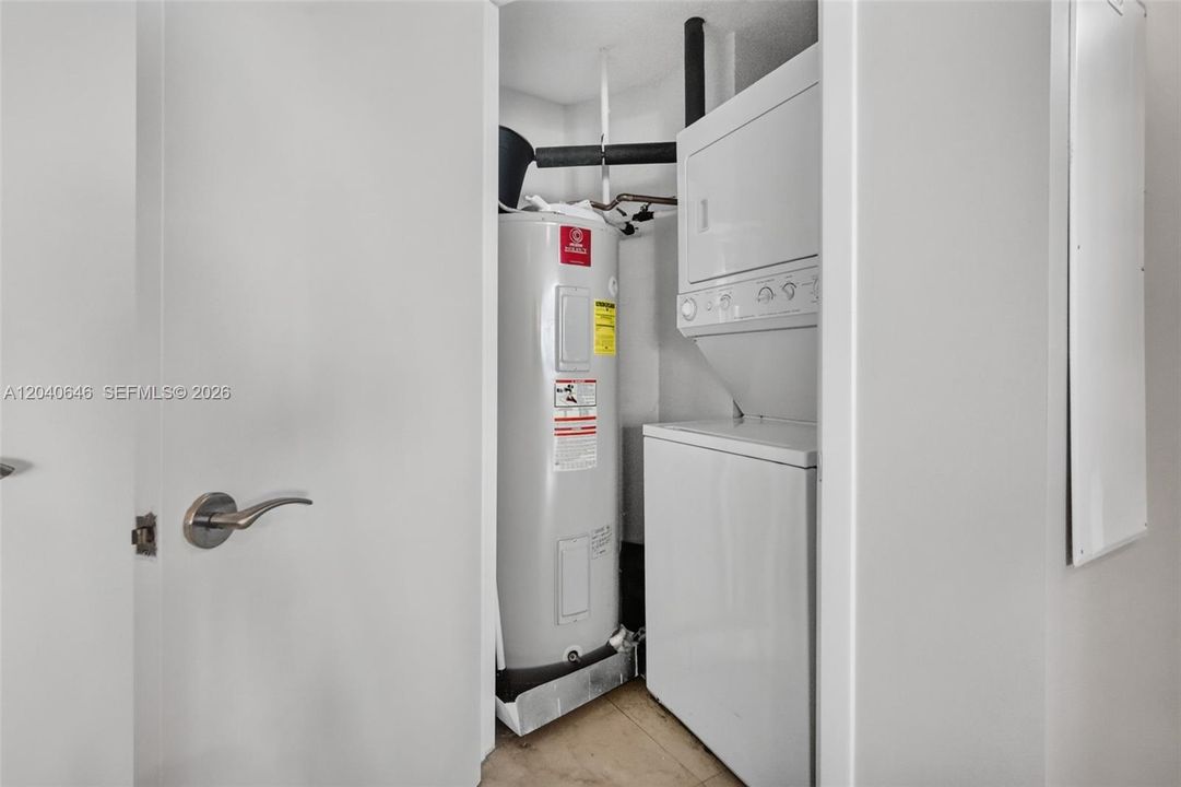 For Rent: $9,000 (2 beds, 3 baths, 1479 Square Feet)