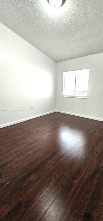 En Renta: $2,550 (3 camas, 2 baños, 1150 Pies cuadrados)