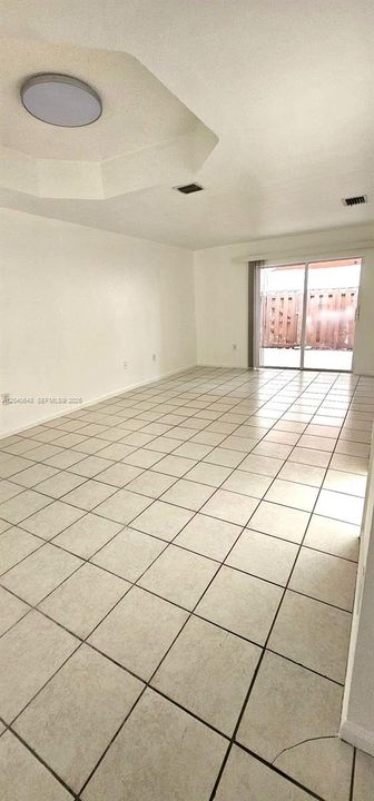En Renta: $2,550 (3 camas, 2 baños, 1150 Pies cuadrados)