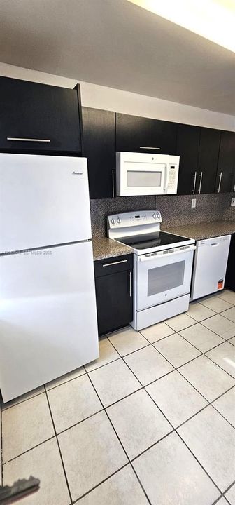 En Renta: $2,550 (3 camas, 2 baños, 1150 Pies cuadrados)
