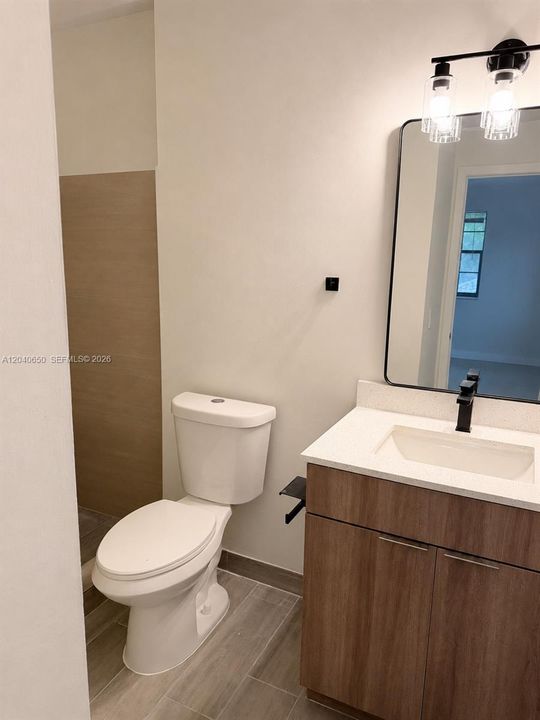 В аренду: $2,350 (2 спален, 2 ванн, 860 Квадратных фут)