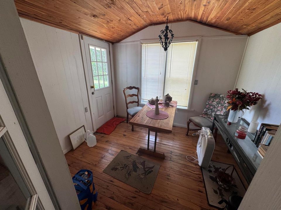 Breakfast Nook