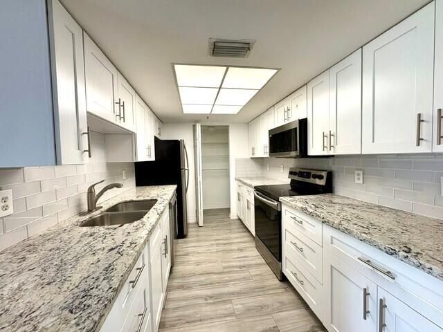 Kitchen Cabinets