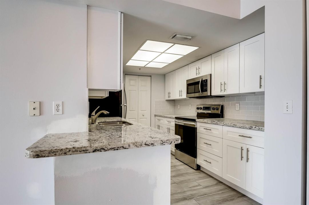 Beautiful Remodeled Kitchen
