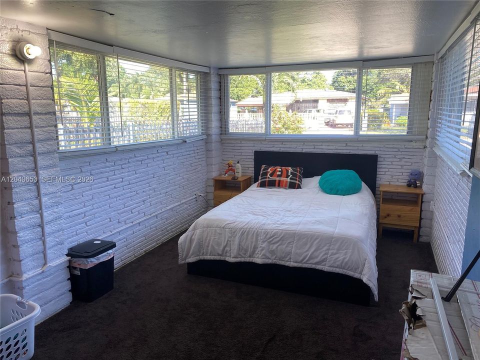 For Sale: $590,000 (4 beds, 2 baths, 1705 Square Feet)