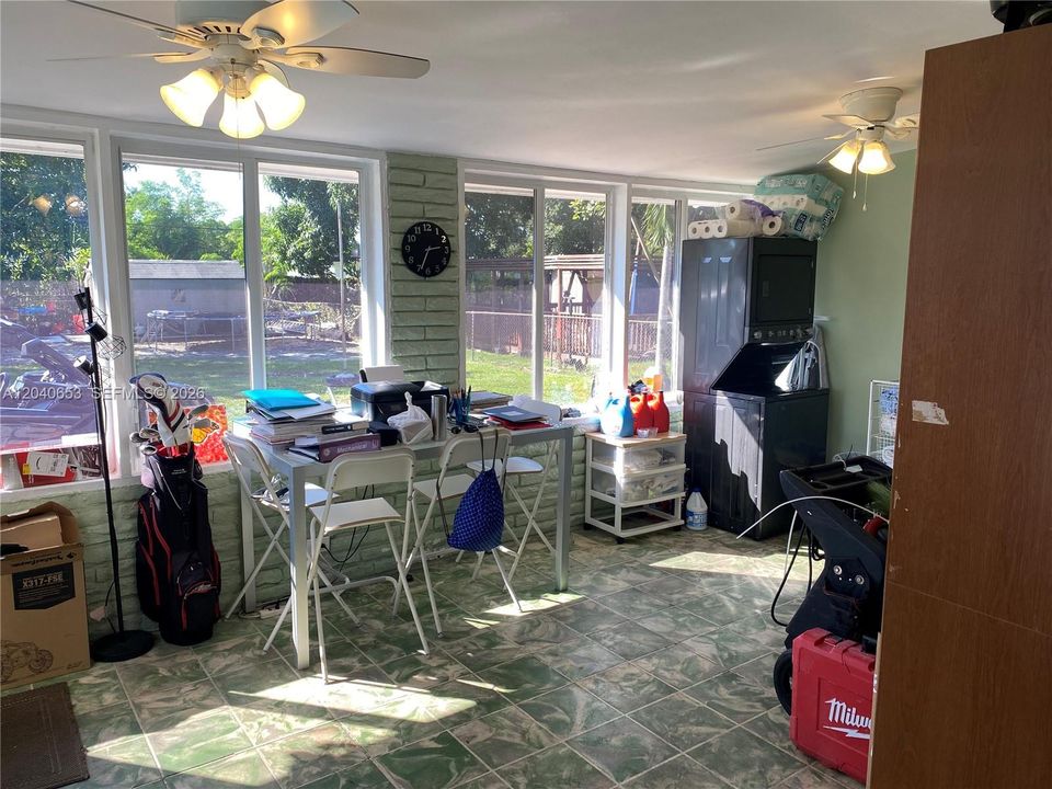 For Sale: $590,000 (4 beds, 2 baths, 1705 Square Feet)