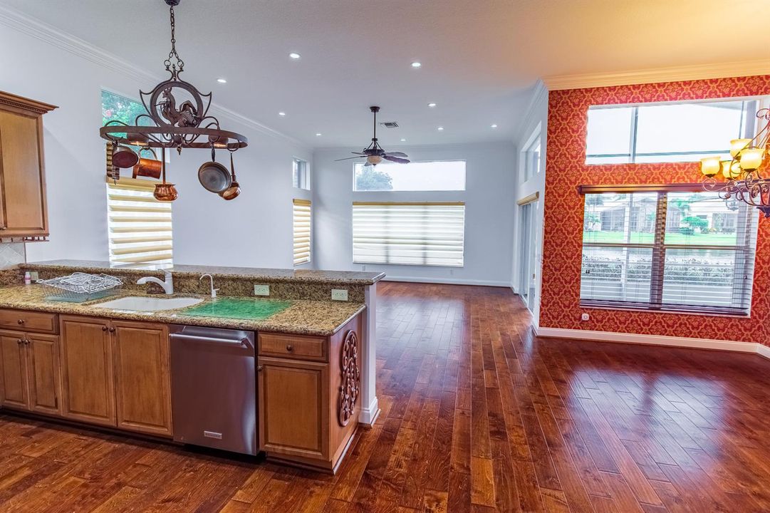 Kitchen/Family RM
