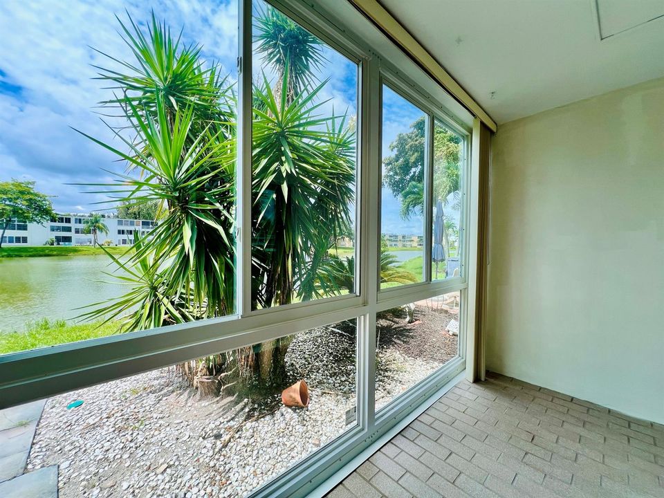 Gorgeous Enclosed Lanai
