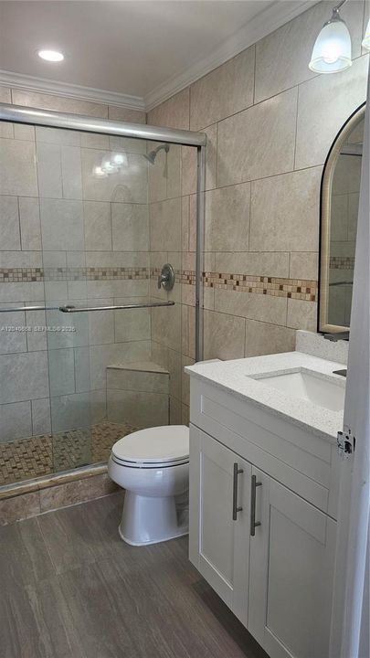 For Sale: $275,000 (2 beds, 2 baths, 996 Square Feet)