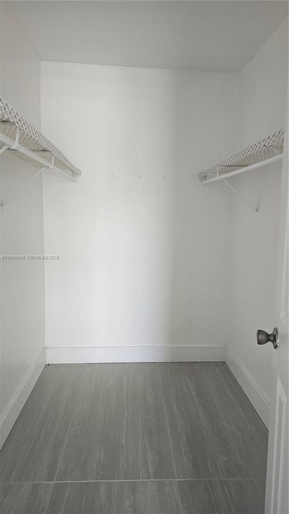 For Rent: $2,200 (2 beds, 2 baths, 996 Square Feet)