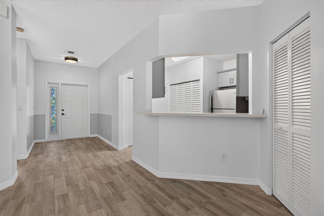 Living/Kitchen