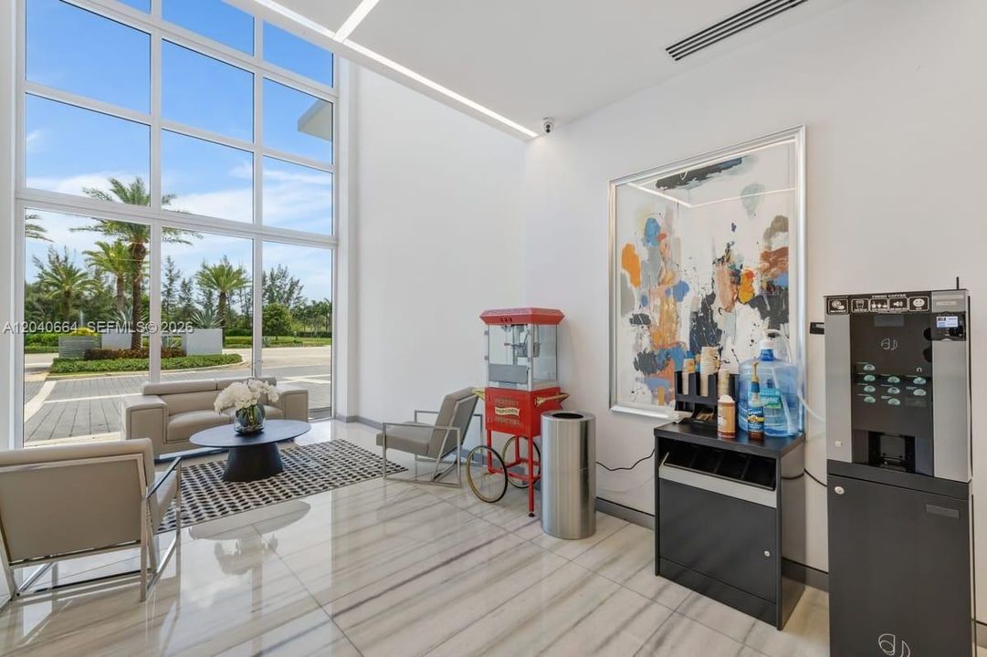 For Sale: $915,000 (4 beds, 3 baths, 2437 Square Feet)