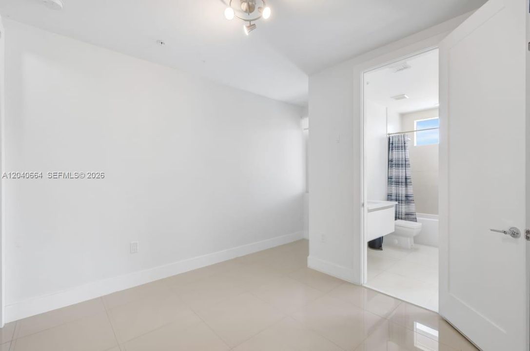 For Sale: $915,000 (4 beds, 3 baths, 2437 Square Feet)