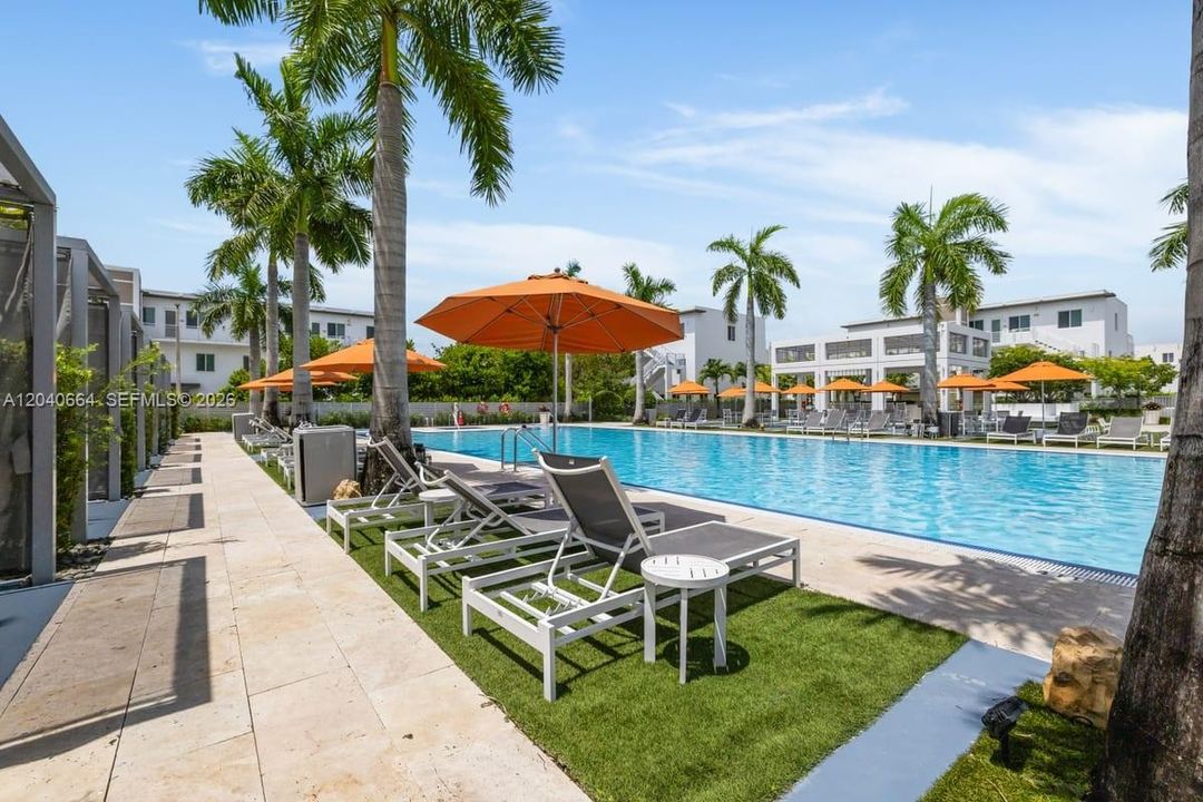 For Sale: $915,000 (4 beds, 3 baths, 2437 Square Feet)