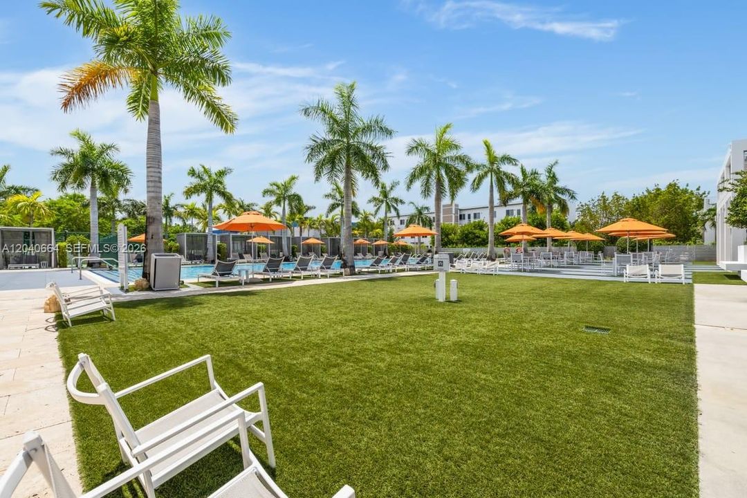 For Sale: $915,000 (4 beds, 3 baths, 2437 Square Feet)