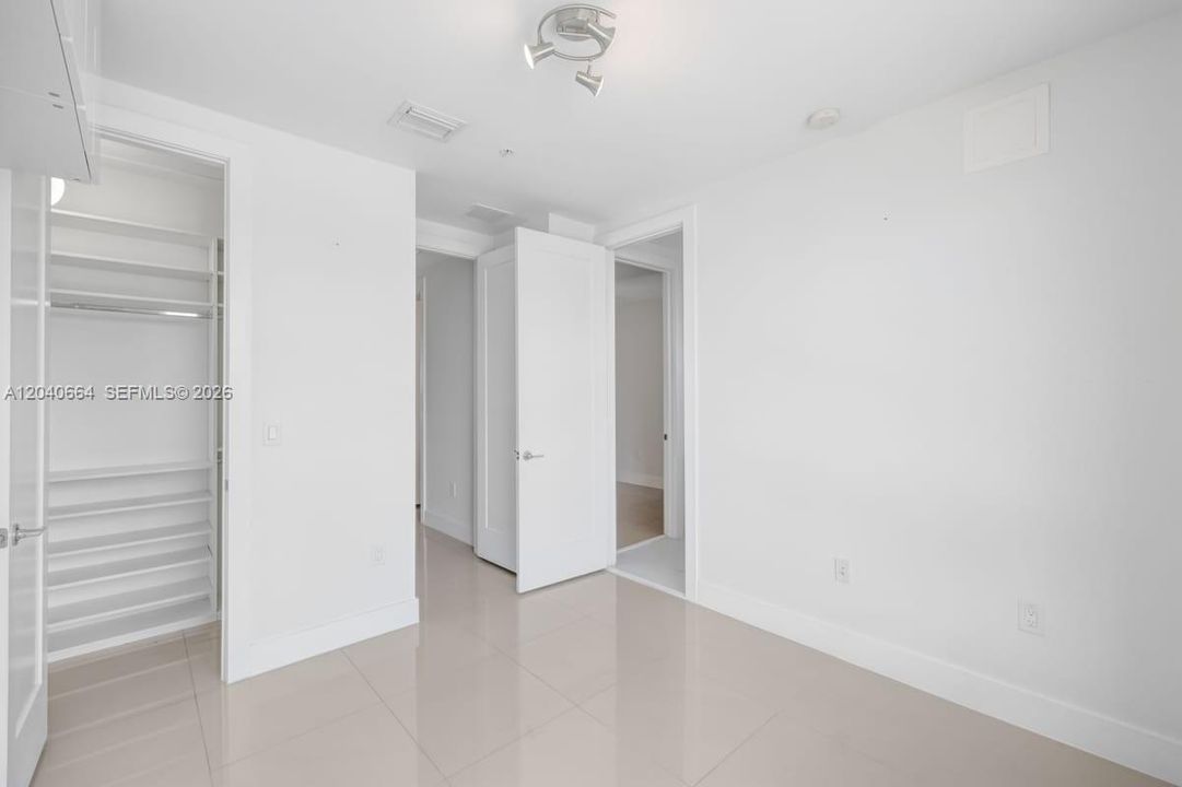 For Sale: $915,000 (4 beds, 3 baths, 2437 Square Feet)