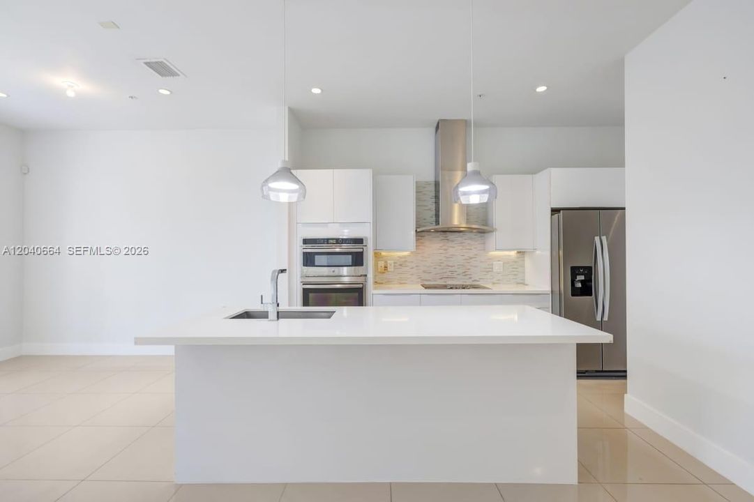 For Sale: $915,000 (4 beds, 3 baths, 2437 Square Feet)