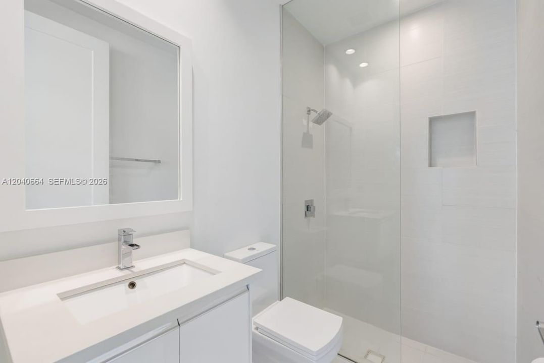 For Sale: $915,000 (4 beds, 3 baths, 2437 Square Feet)