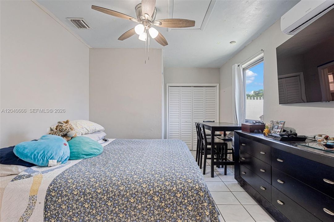 For Sale: $760,000 (4 beds, 3 baths, 1791 Square Feet)