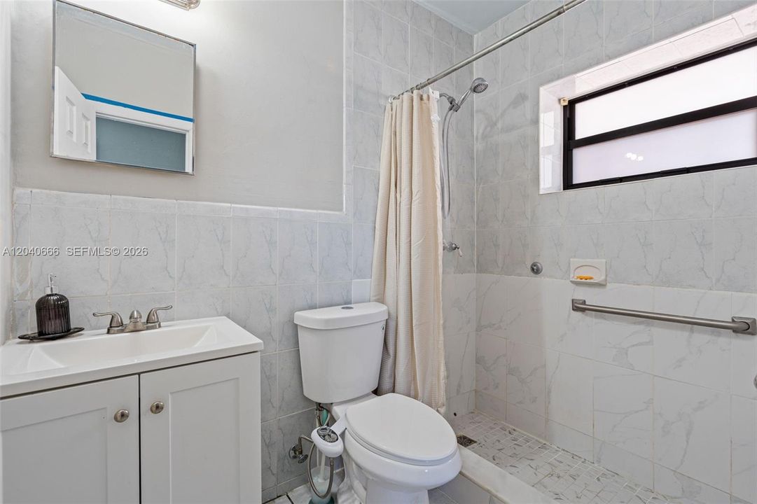 For Sale: $760,000 (4 beds, 3 baths, 1791 Square Feet)
