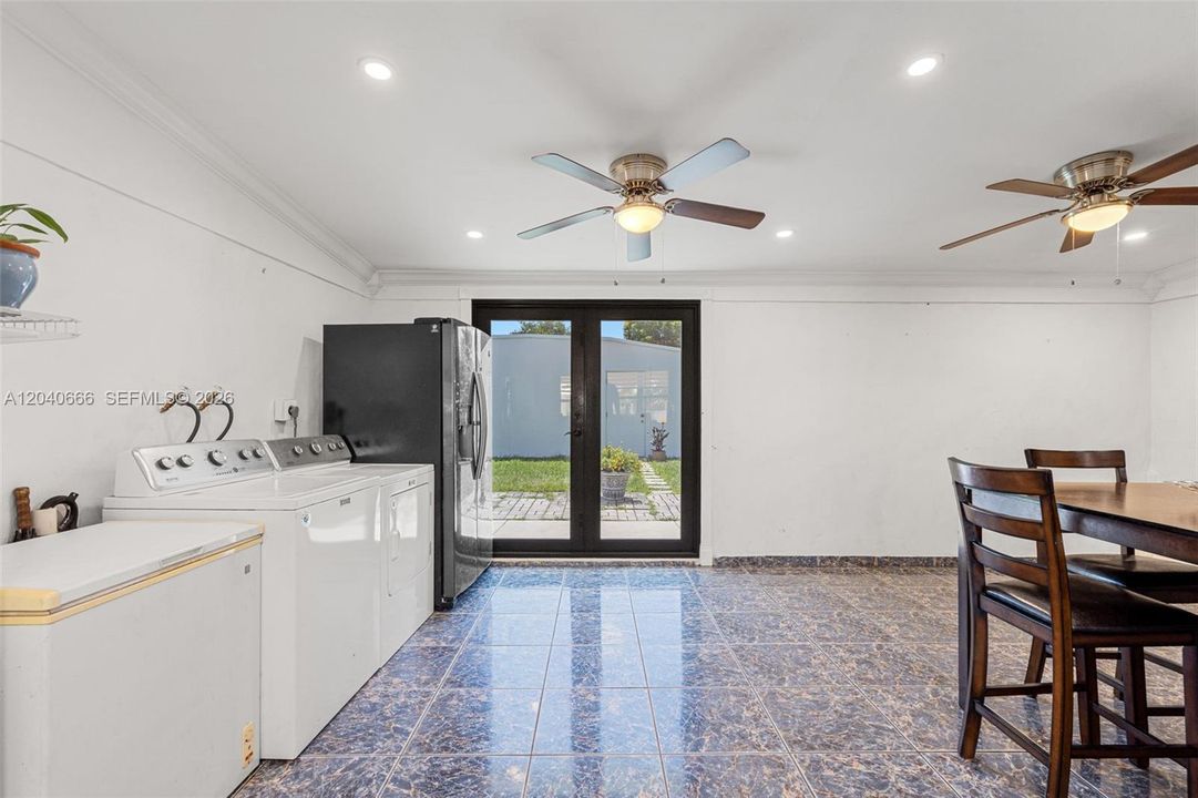For Sale: $760,000 (4 beds, 3 baths, 1791 Square Feet)