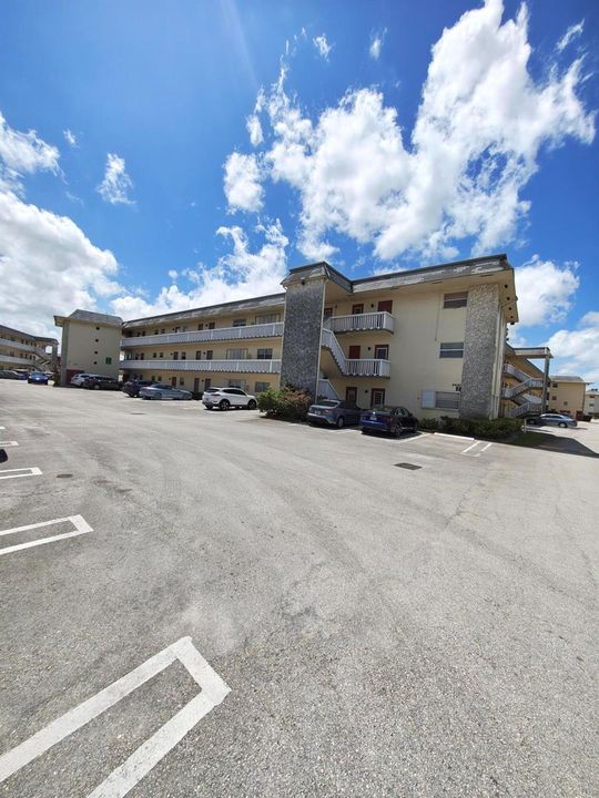Bldg Front