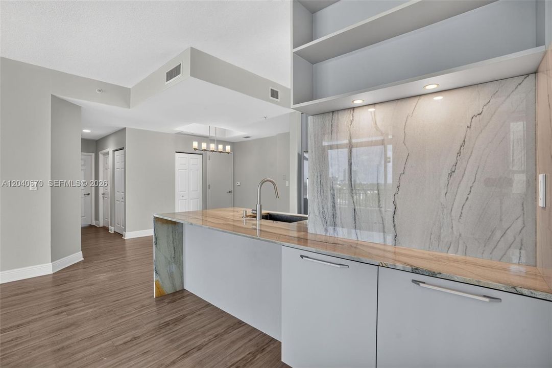 На продажу: $575,000 (3 спален, 3 ванн, 1575 Квадратных фут)