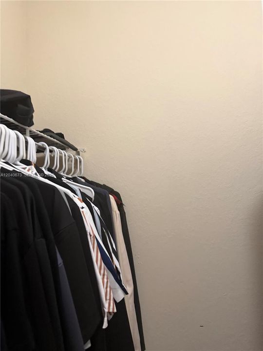 For Sale: $445,000 (2 beds, 2 baths, 1422 Square Feet)
