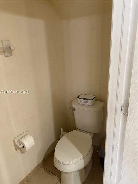 For Sale: $445,000 (2 beds, 2 baths, 1422 Square Feet)