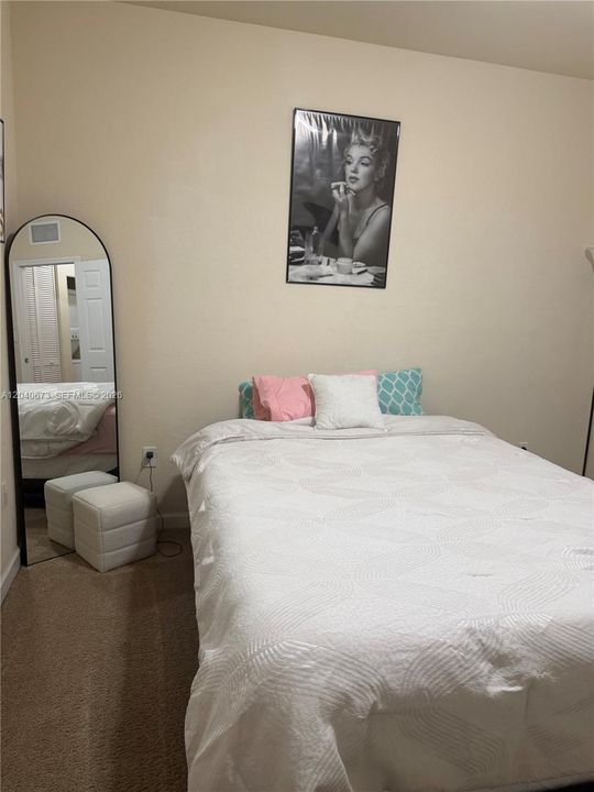 For Sale: $445,000 (2 beds, 2 baths, 1422 Square Feet)