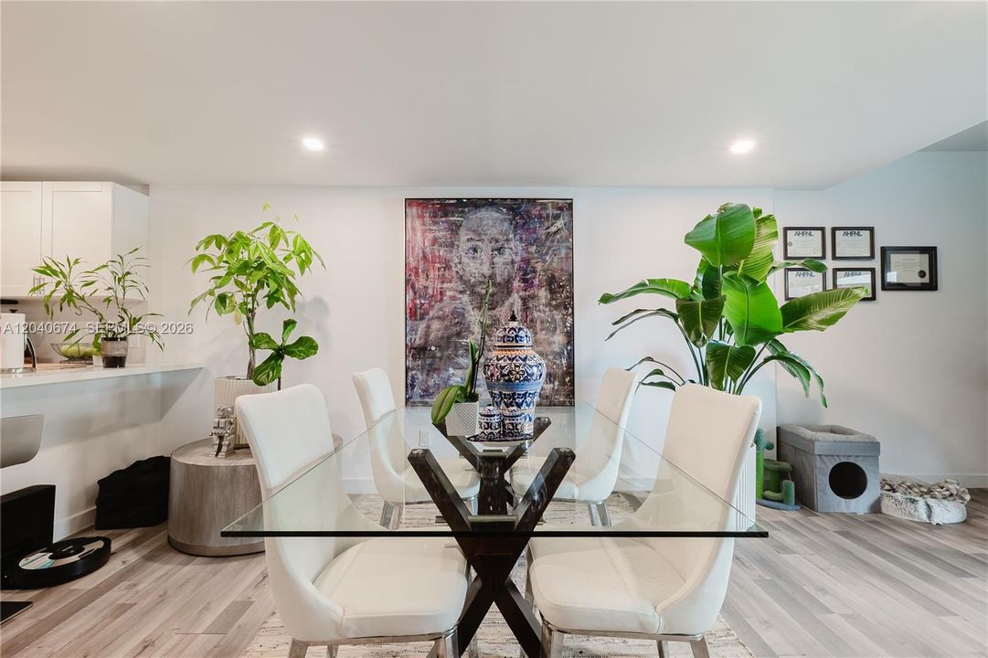 For Rent: $3,900 (2 beds, 2 baths, 1394 Square Feet)
