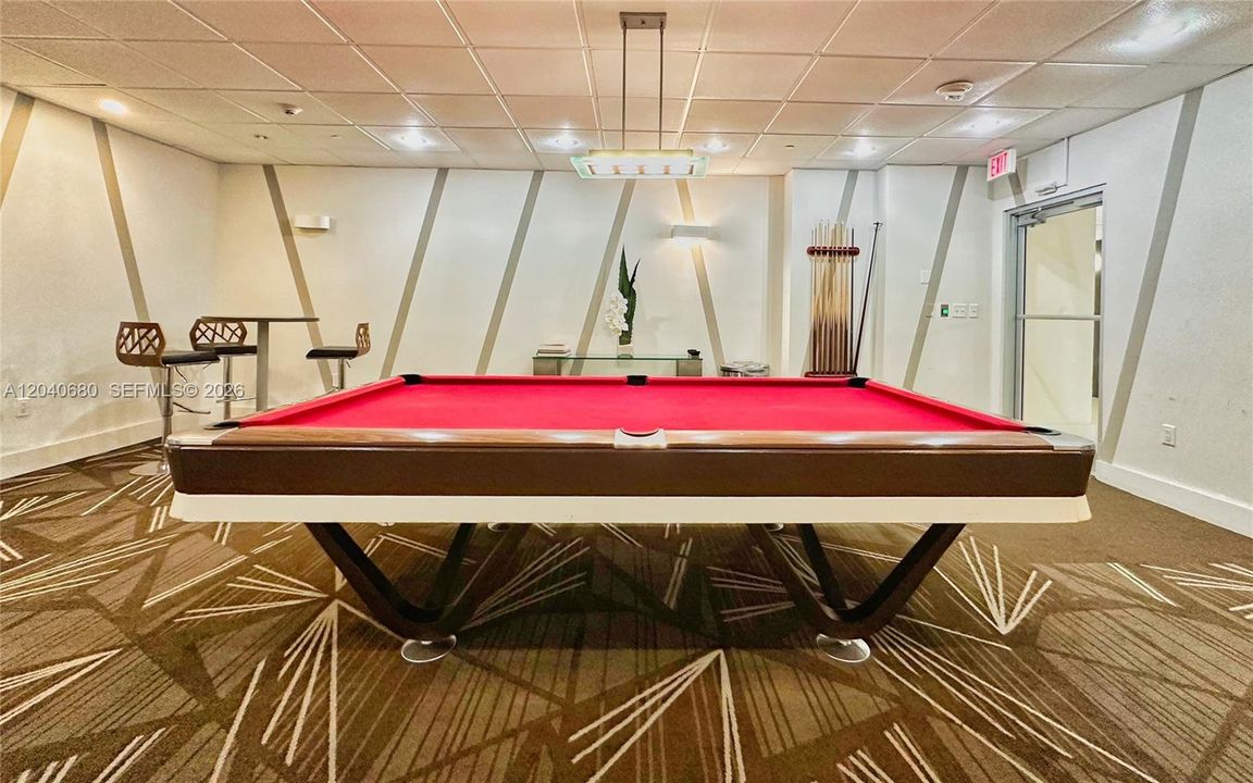 For Rent: $4,200 (2 beds, 2 baths, 824 Square Feet)