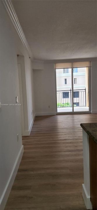 For Rent: $4,000 (2 beds, 2 baths, 1053 Square Feet)