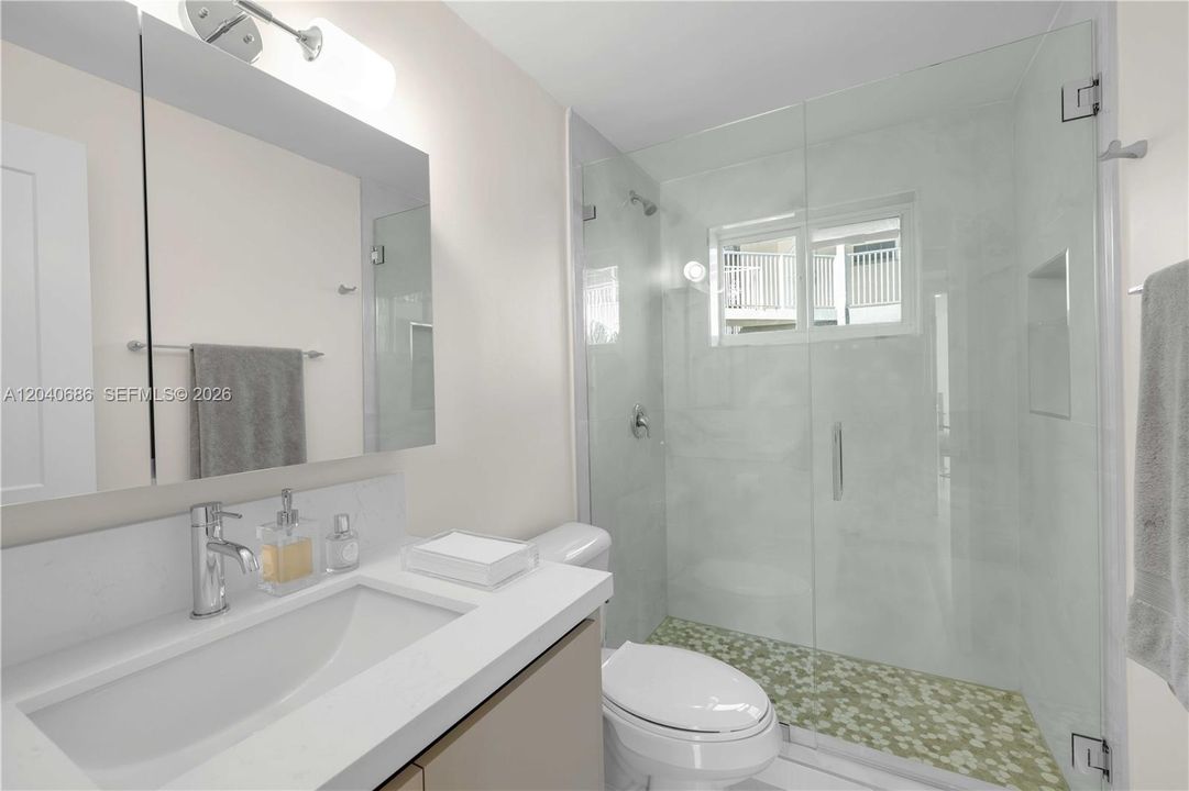 For Sale: $495,000 (2 beds, 2 baths, 1190 Square Feet)