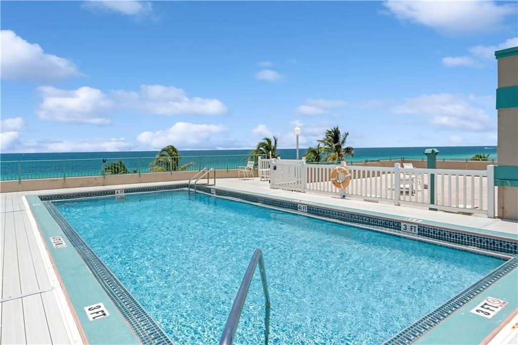 seahorse roof top pool use this one