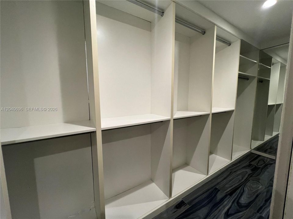 В аренду: $6,700 (4 спален, 2 ванн, 2434 Квадратных фут)