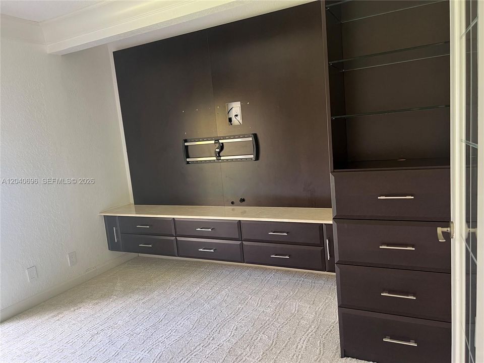В аренду: $6,700 (4 спален, 2 ванн, 2434 Квадратных фут)