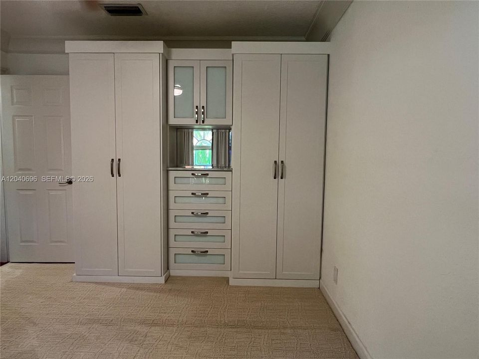 В аренду: $6,700 (4 спален, 2 ванн, 2434 Квадратных фут)