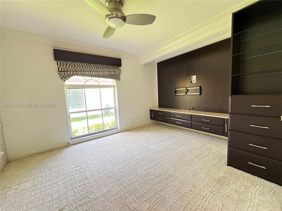 В аренду: $6,700 (4 спален, 2 ванн, 2434 Квадратных фут)
